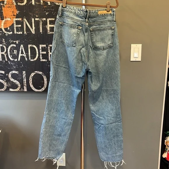 White Fox Boutique Distressed Blue Jeans - Picture 7 of 10